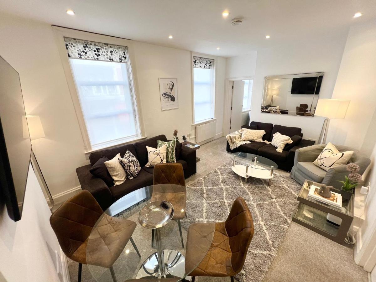 2 Bed Apartment – Steps from Oxford Street - 5