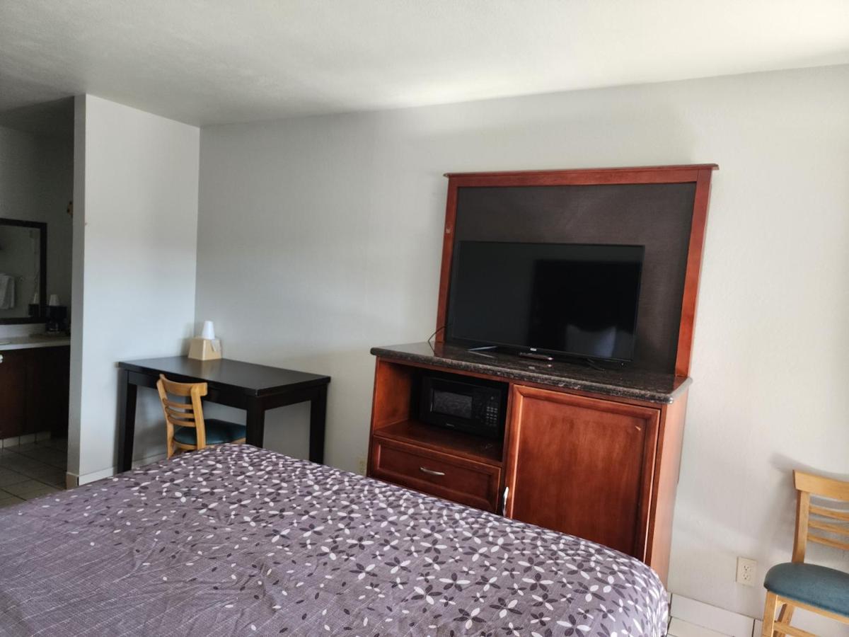 Pacific Inn — photo 4