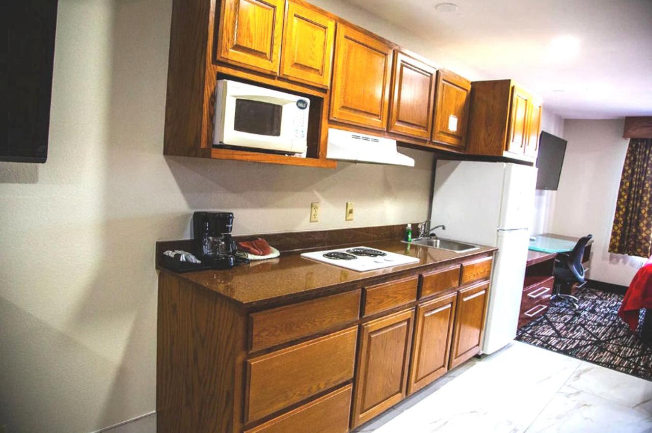 Town House Extended Stay Motel — photo 4