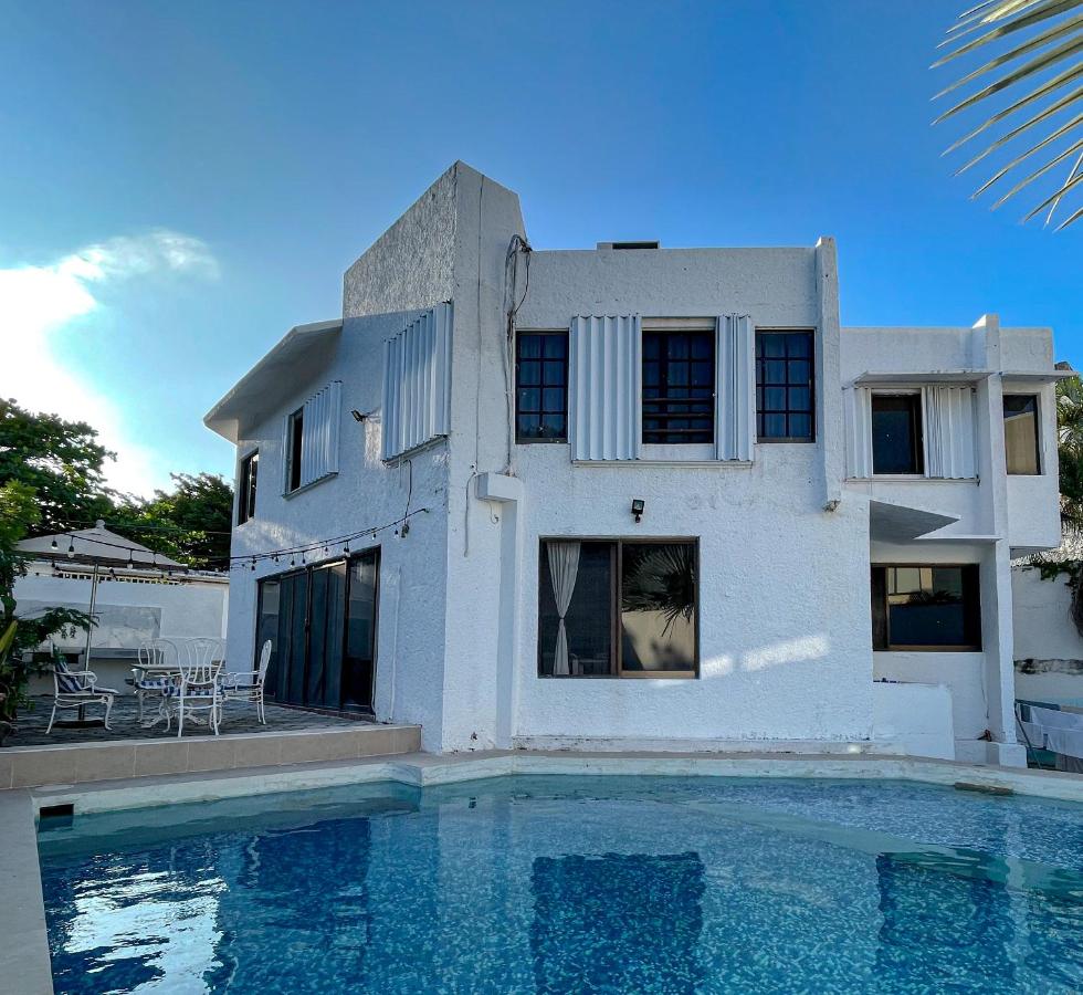 Casa Luna Family & Friends - 4