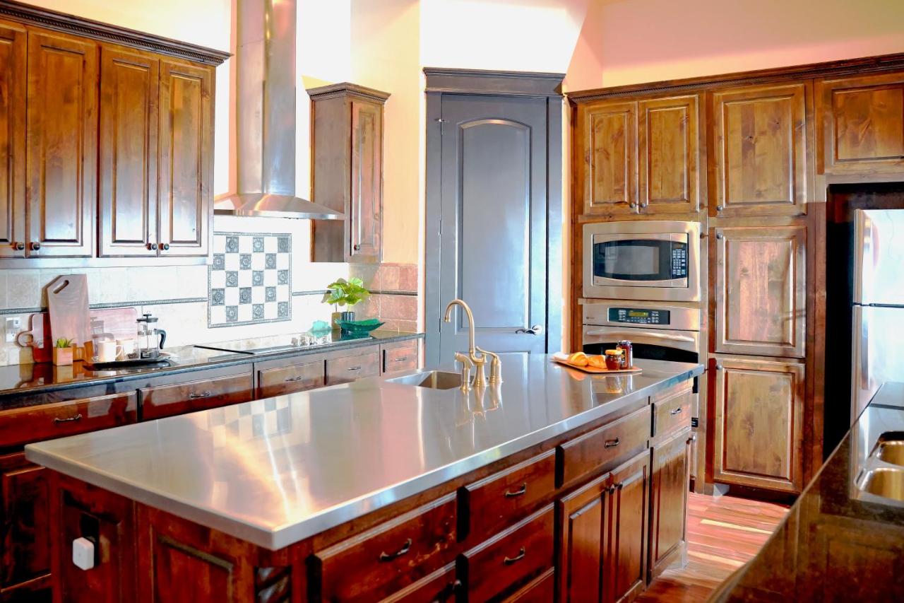 Walk to Boat Launch Stylish Austin Gem - 2