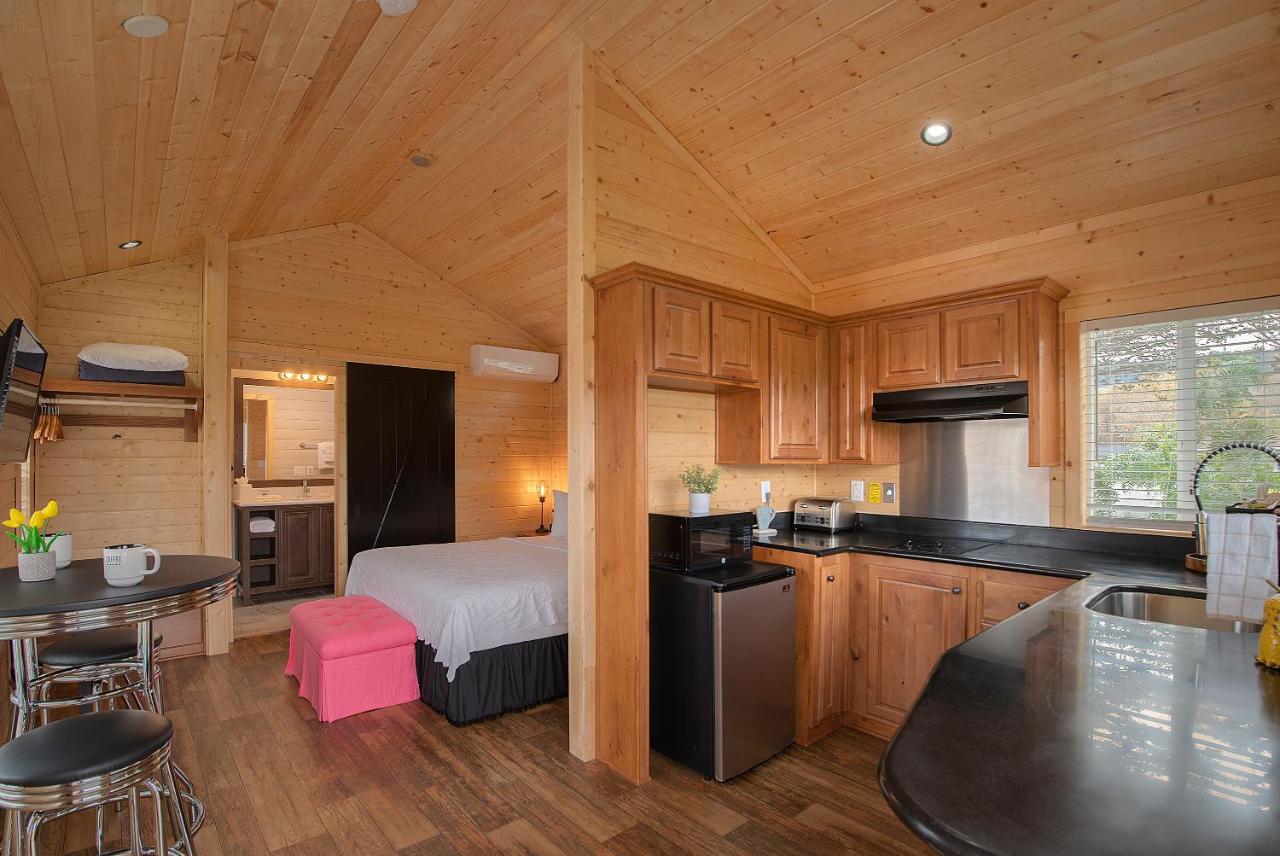 Carmel River Inn & Cottages — photo 12