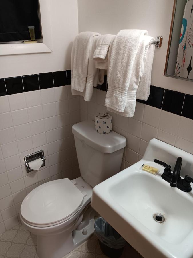 Crawford Motel — photo 10