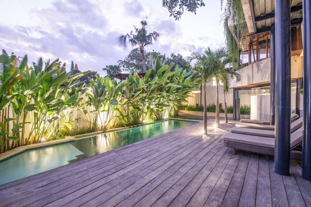 Elegant 1-BR Loft with Art Deco Vibe Shared Pool - 5