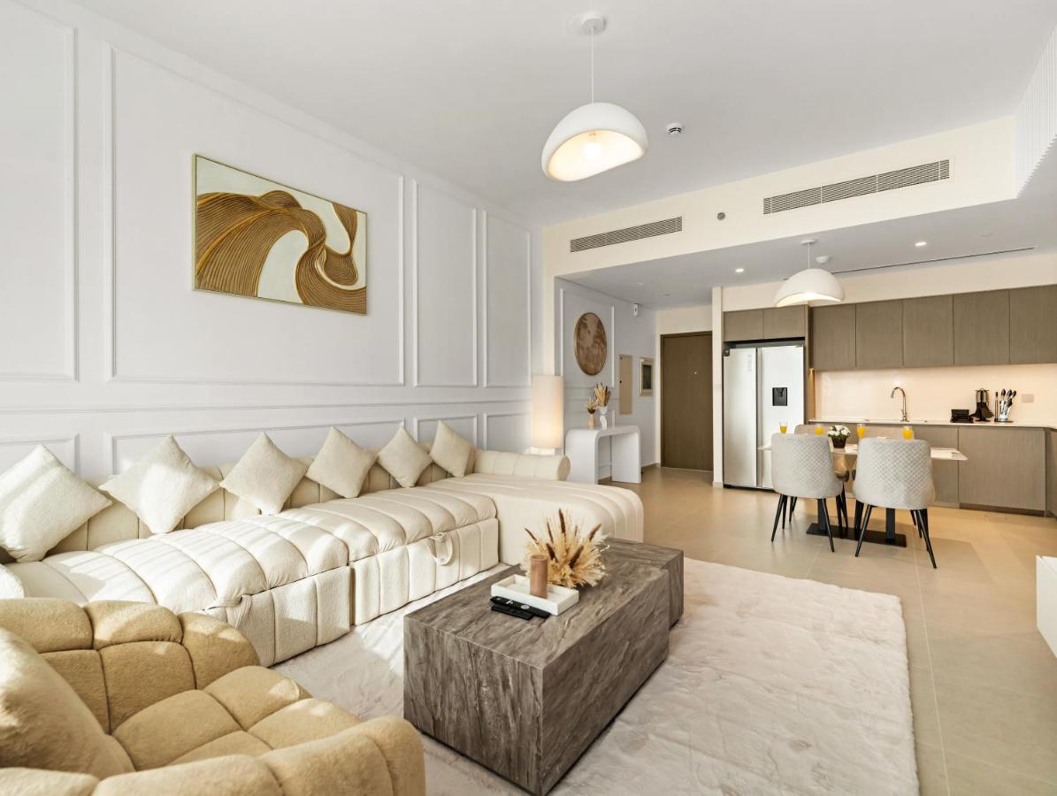 Skyline Serenity Holiday Home I Grande Signature 2 Bedroom Apartments I Persian Gulf Views I Free Parking, Gym, Pool & Wi-Fi - 5