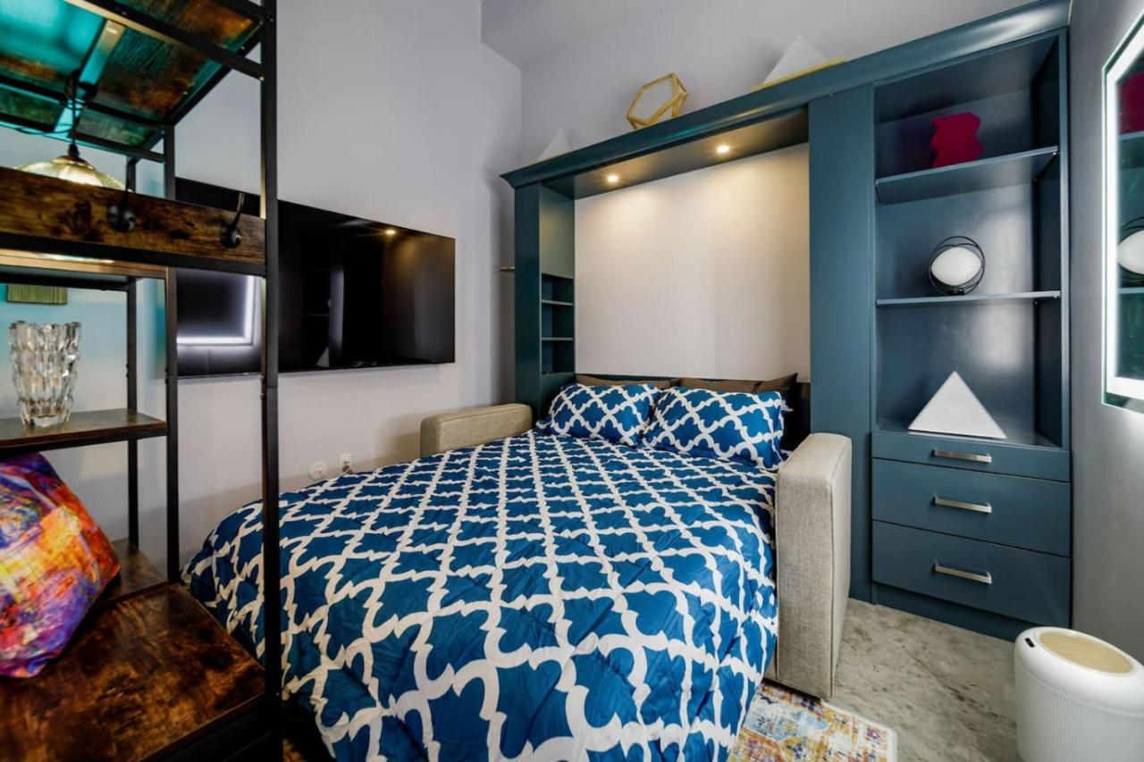 Vibrant 2BR Condo in East Austin - 2