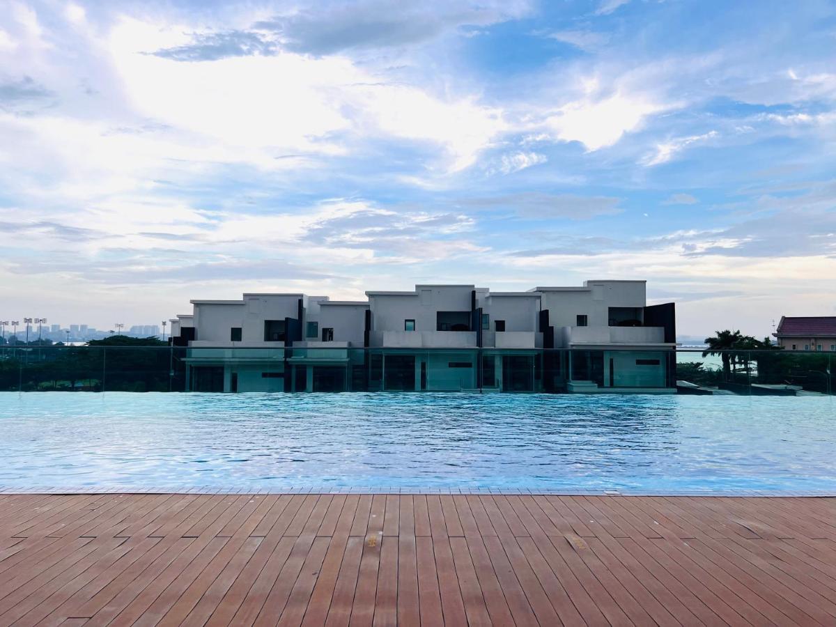 Paragon Residence The Modish 3BR7pax Balcony by Our Stay - 4