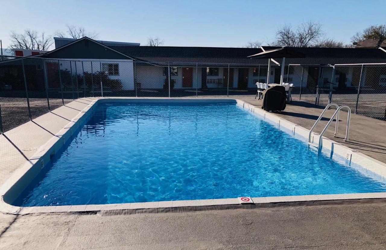 Sun Valley Motel — photo 21