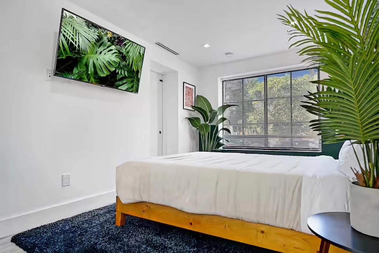 Private Suite At Villa Verde Miami - 3