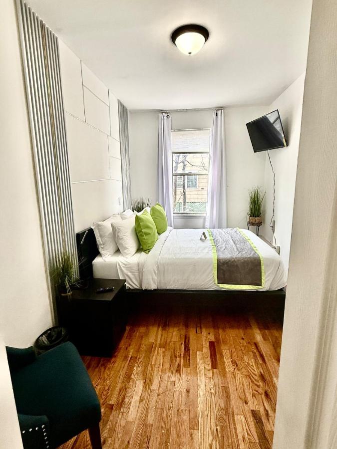 Apart Studio 12mint From New York City Times Square - 2