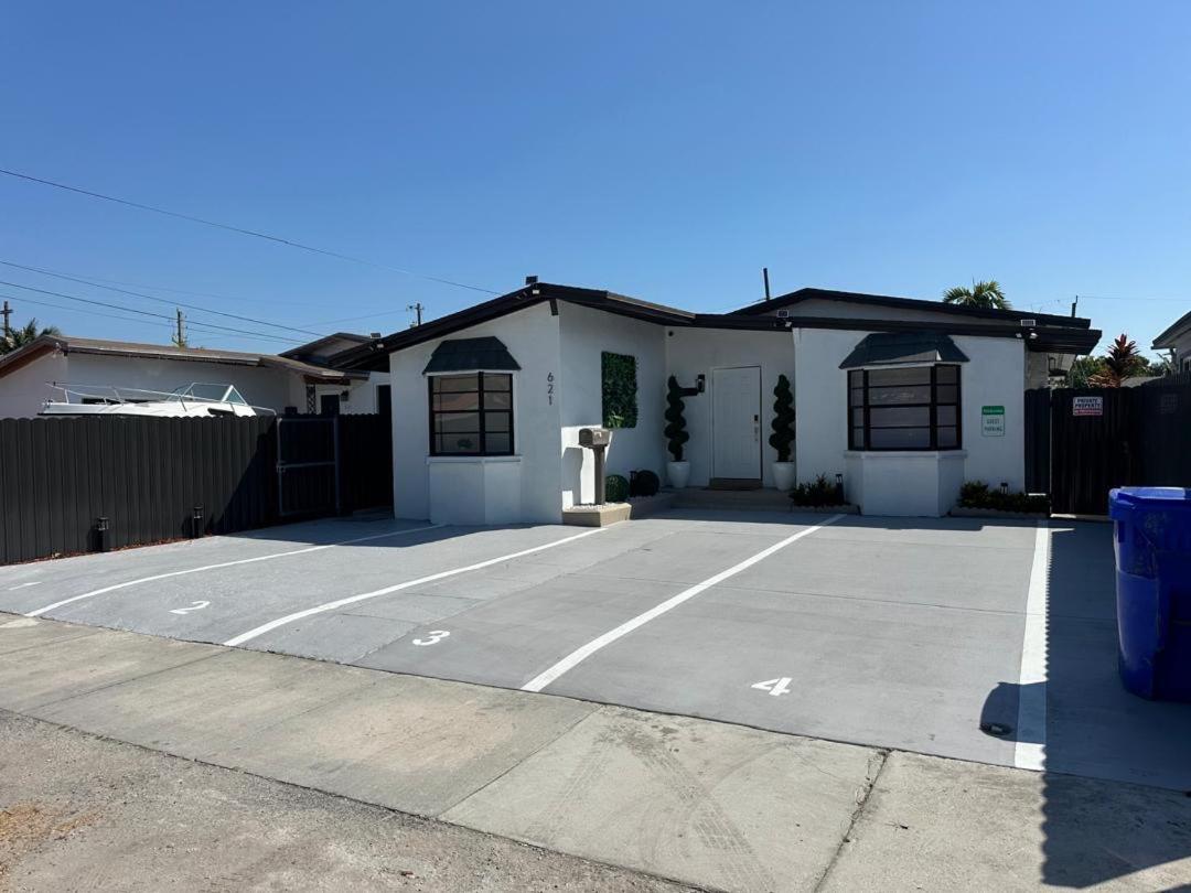 Modern Apartment Miami Oasis - 5