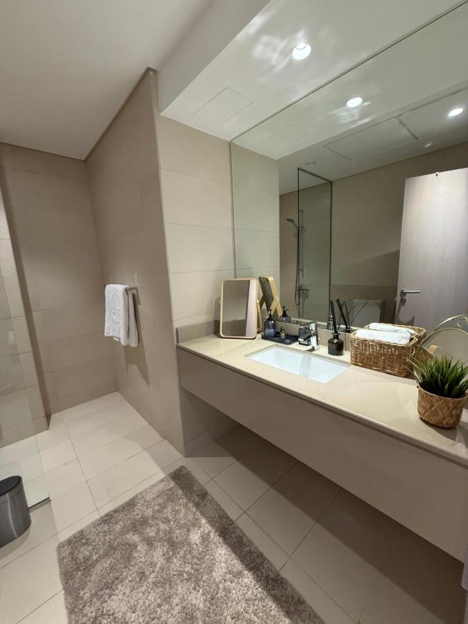 AlHana Bay Retreat- Yas Island - 3