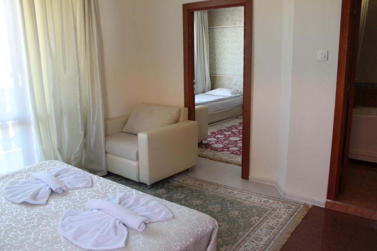 Elegant Hotel photo