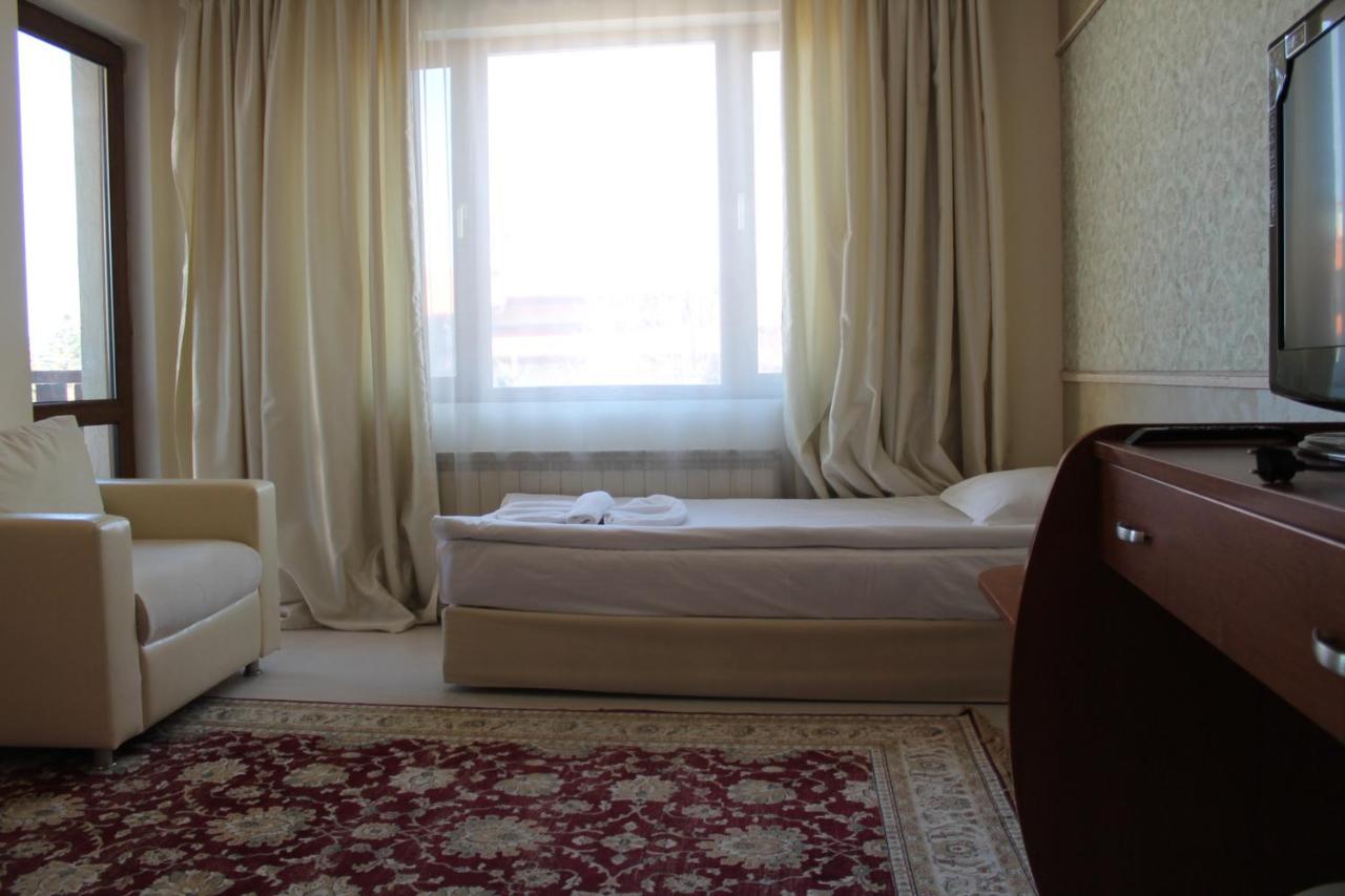 Elegant Hotel photo