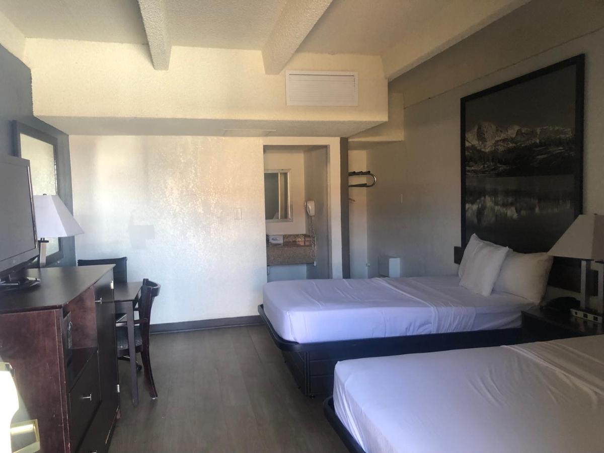 Budget Inn Denver Downtown — photo 8