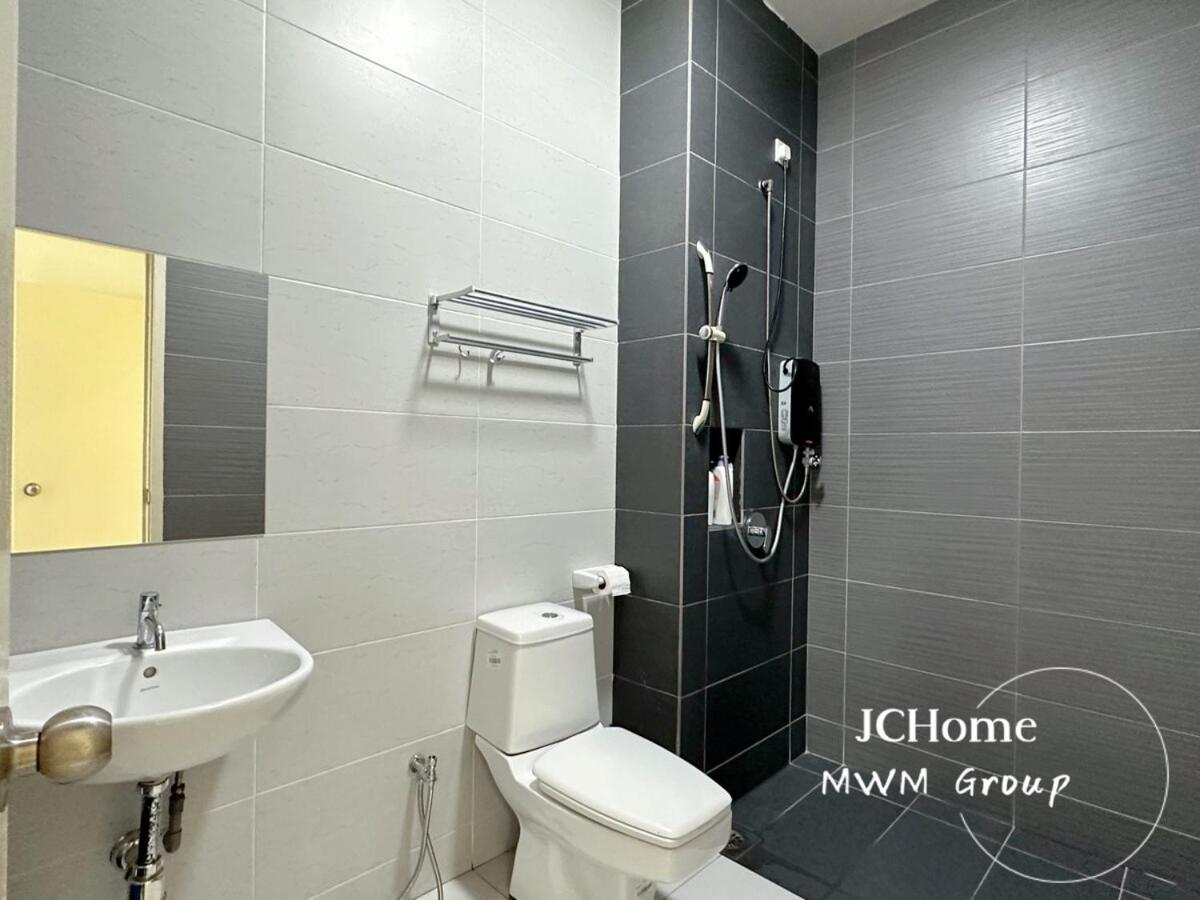Impian Senibong Family suites 2min to Permas Golf Club By MWM - 2