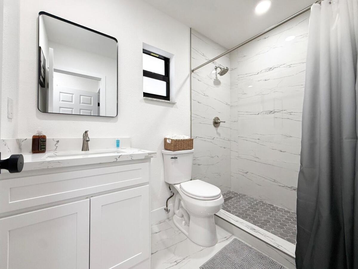 Little Havana Paradise - 3