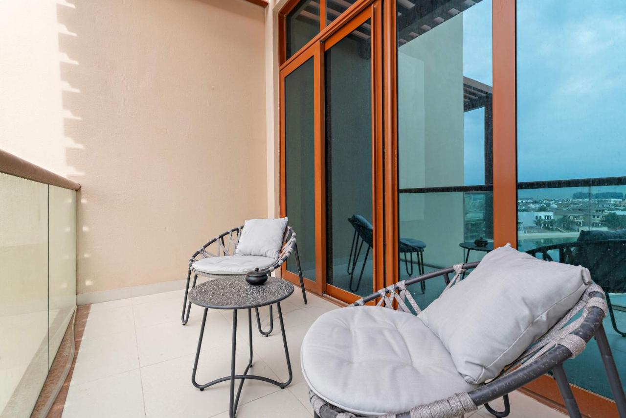 Silkhaus Vacation Homes Seaside Studio in Palm Views West Tower - 2