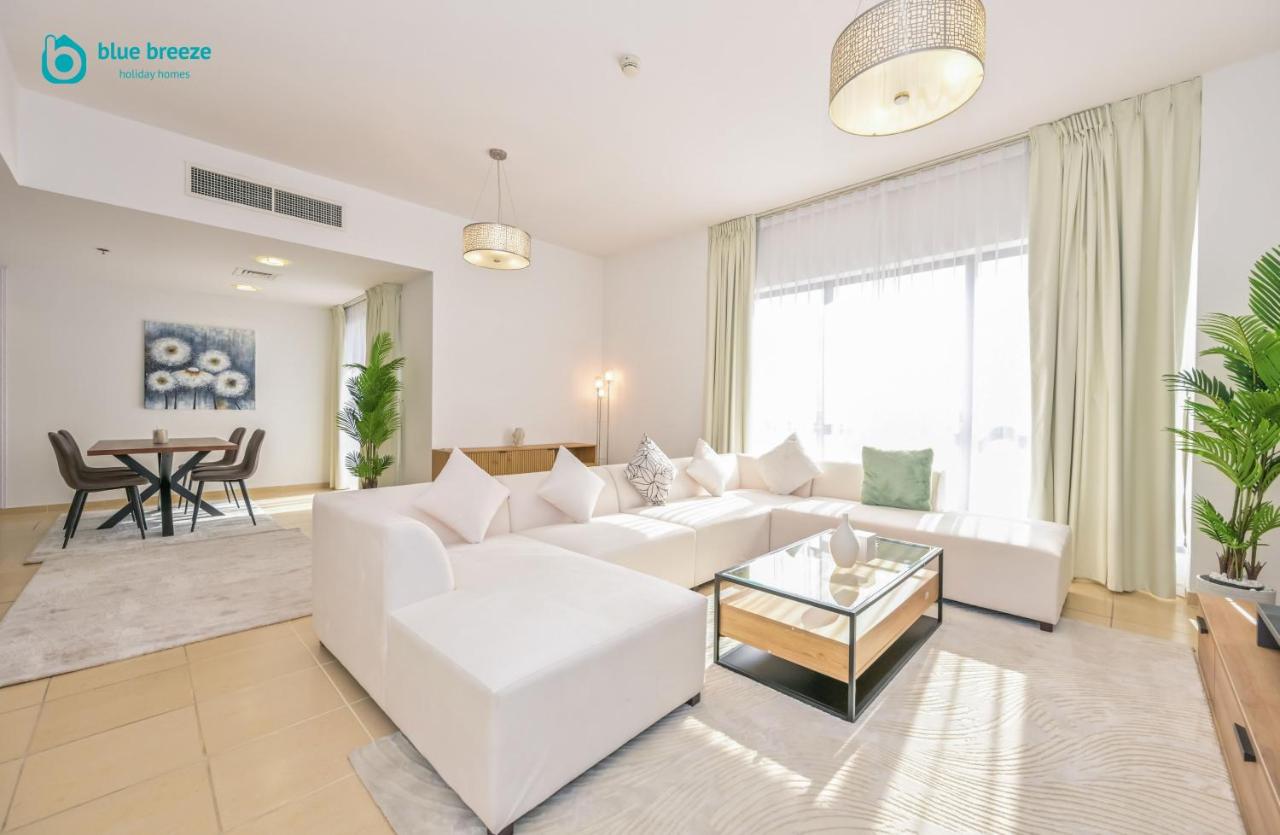 Blue Breeze - Elegant 3BR Apt with Panoramic Marina Views in JBR