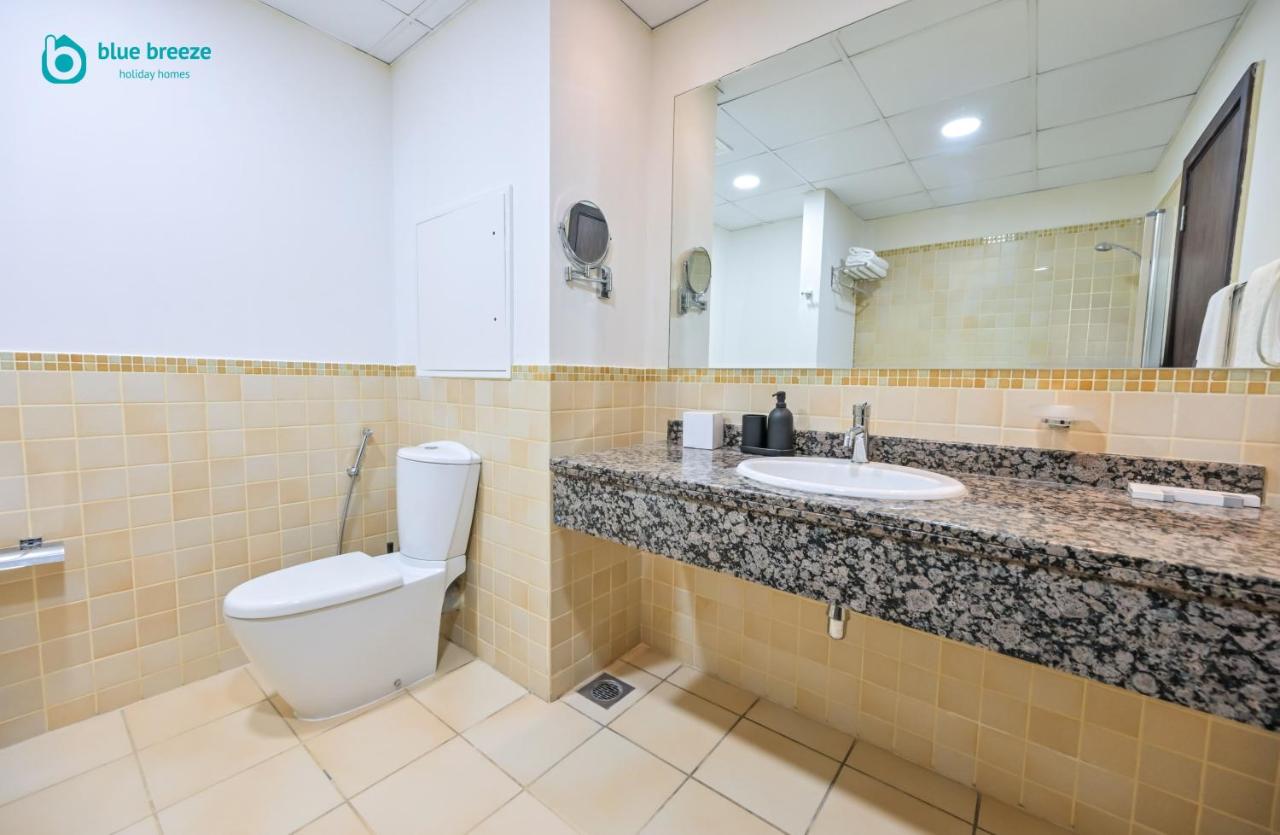 Blue Breeze - Elegant 3BR Apt with Panoramic Marina Views in JBR - 3