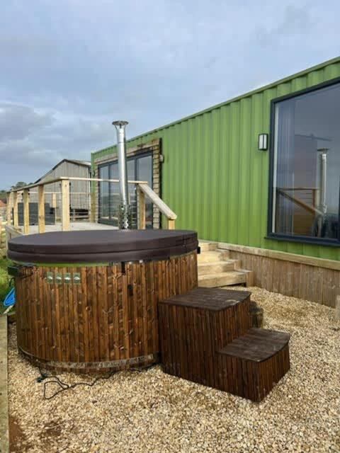 Contemporary Container with hot tub - 2