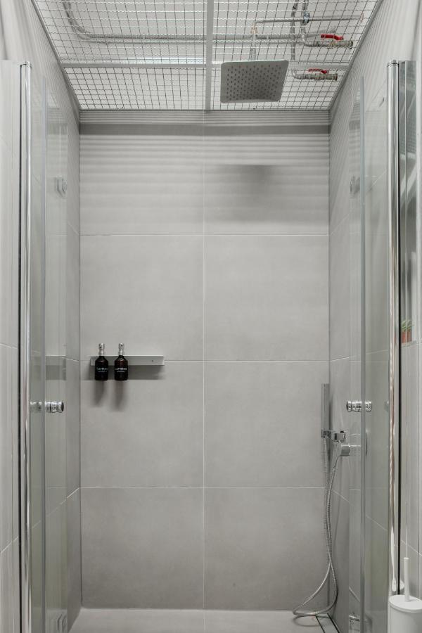 Flattering Suites