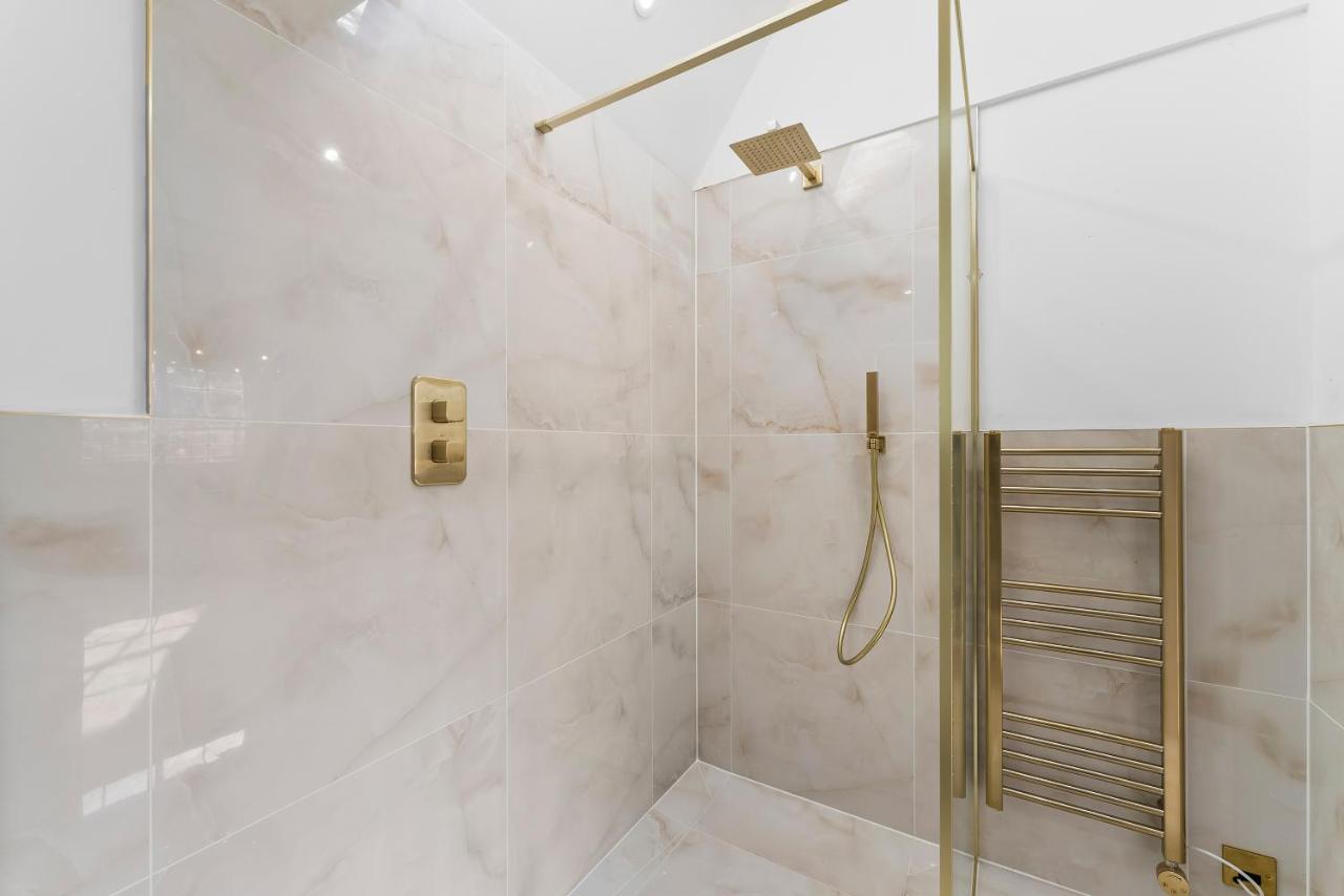 Luxury Living in Bath - The Bridgeton - Sleeps 20 - 3