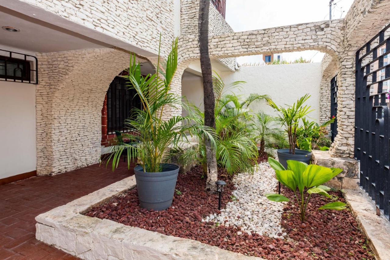 VIca Guest House Cancun - By Aloja RV - 3