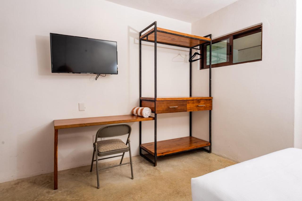 VIca Guest House Cancun - By Aloja RV - 2