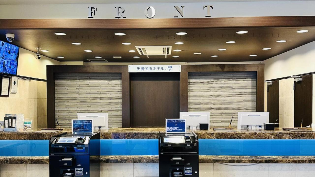 Toyoko Inn Shin-osaka Higashi-mikuni Ekimae - 2