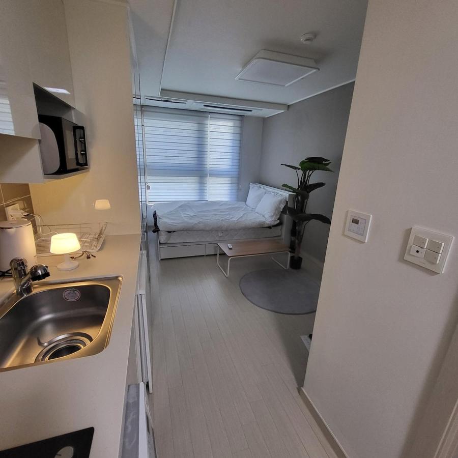 gangnam sinnonhyeon #3123