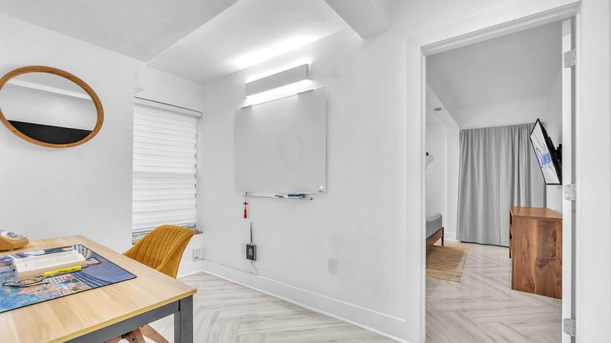 Miami Designer Apartment Unit 2 - 3