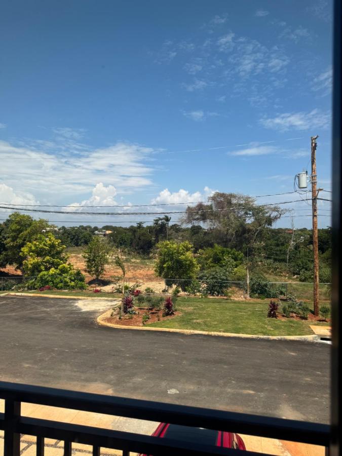 Natty Exquisite Home away from Home - 4