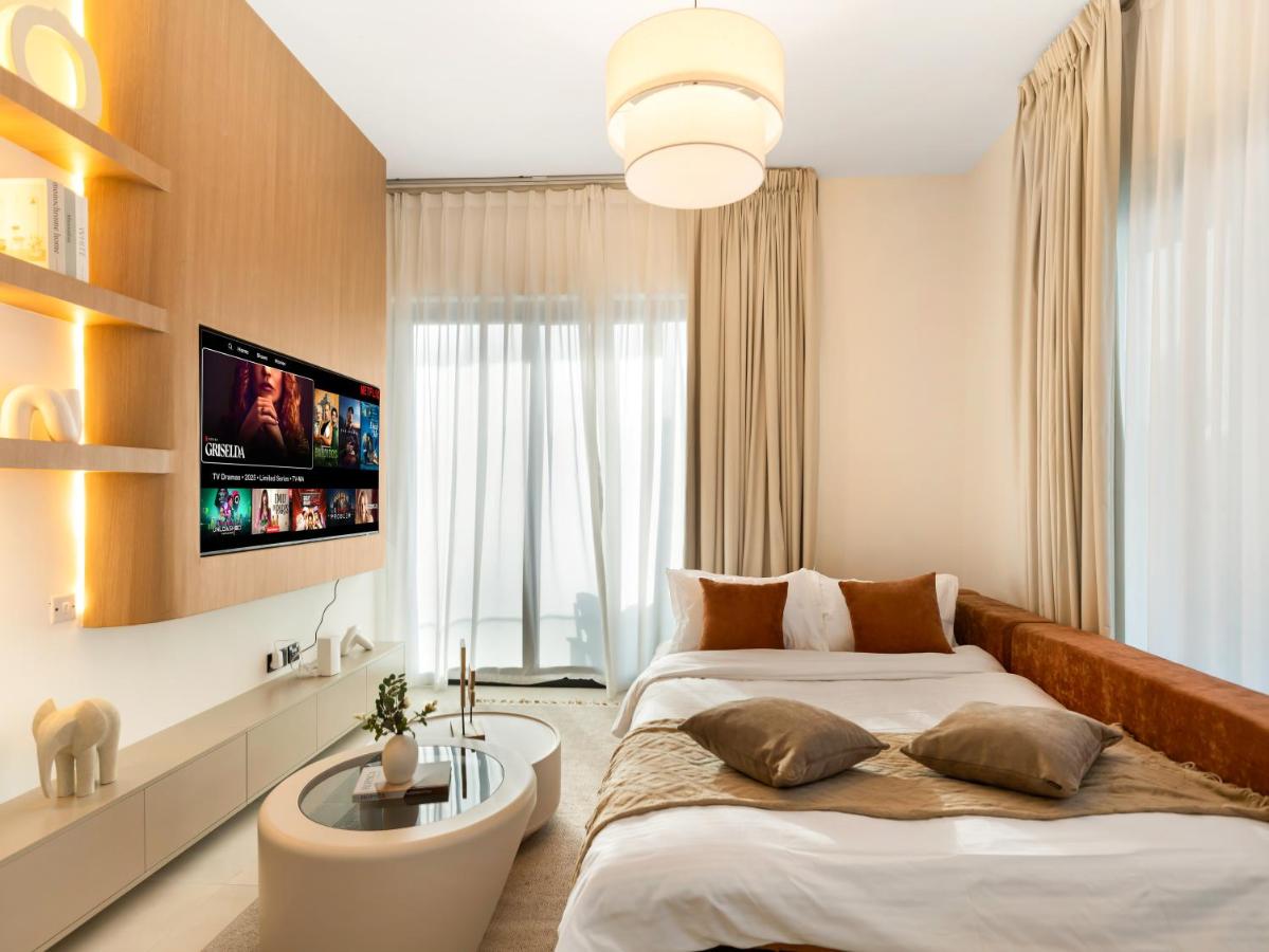 Casa Tranquila Luxury Suites with Burj Khalifa & Canal Views - 2