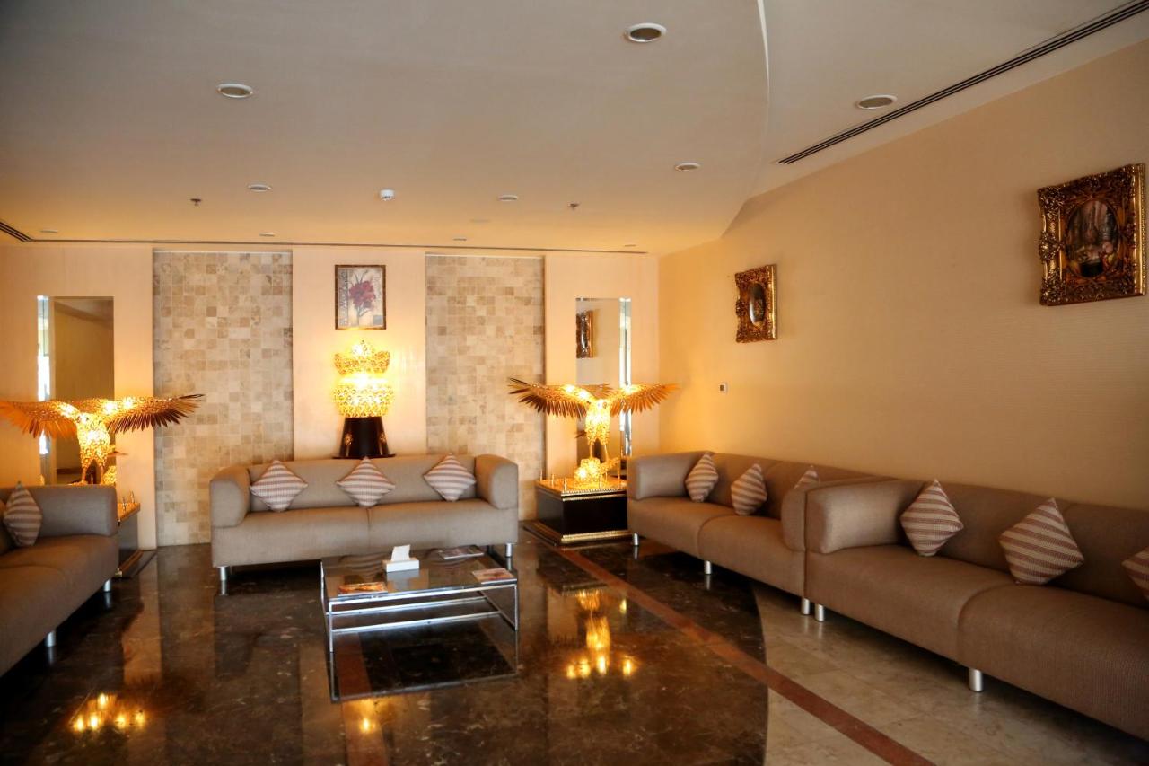 Monroe Hotel & Suites photo