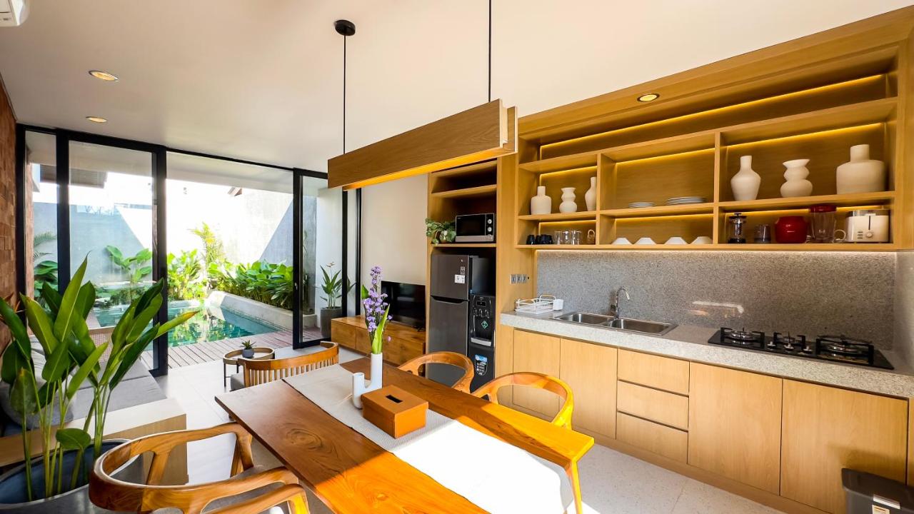 Casanina Ubud Villas - 5