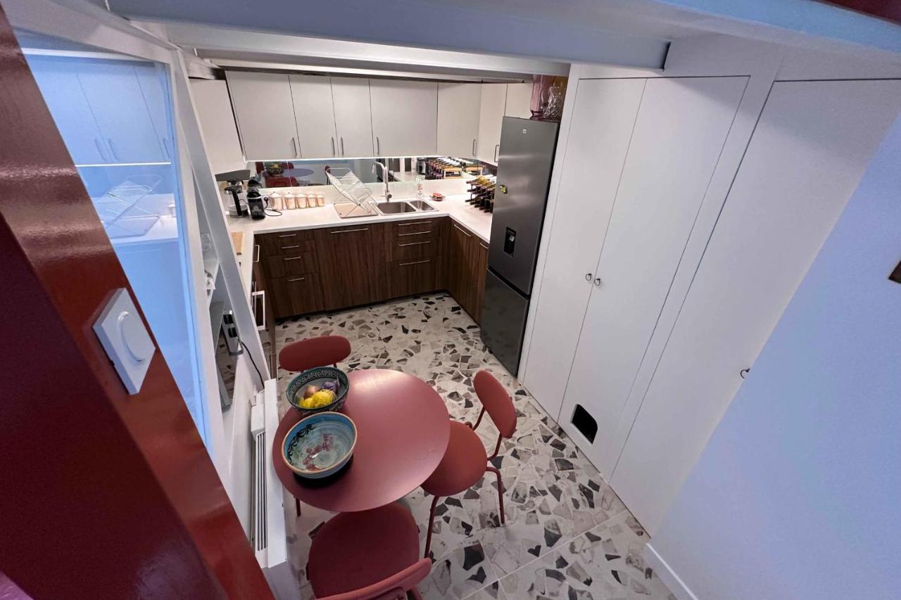 Atypical Loft in the Heart of the Marais - 2