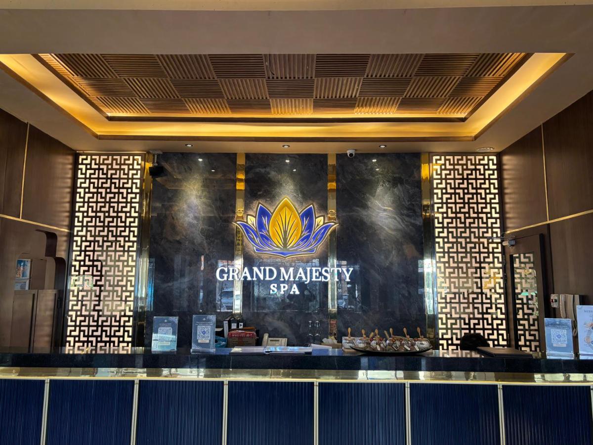 Grand Majesty Hotel - 2