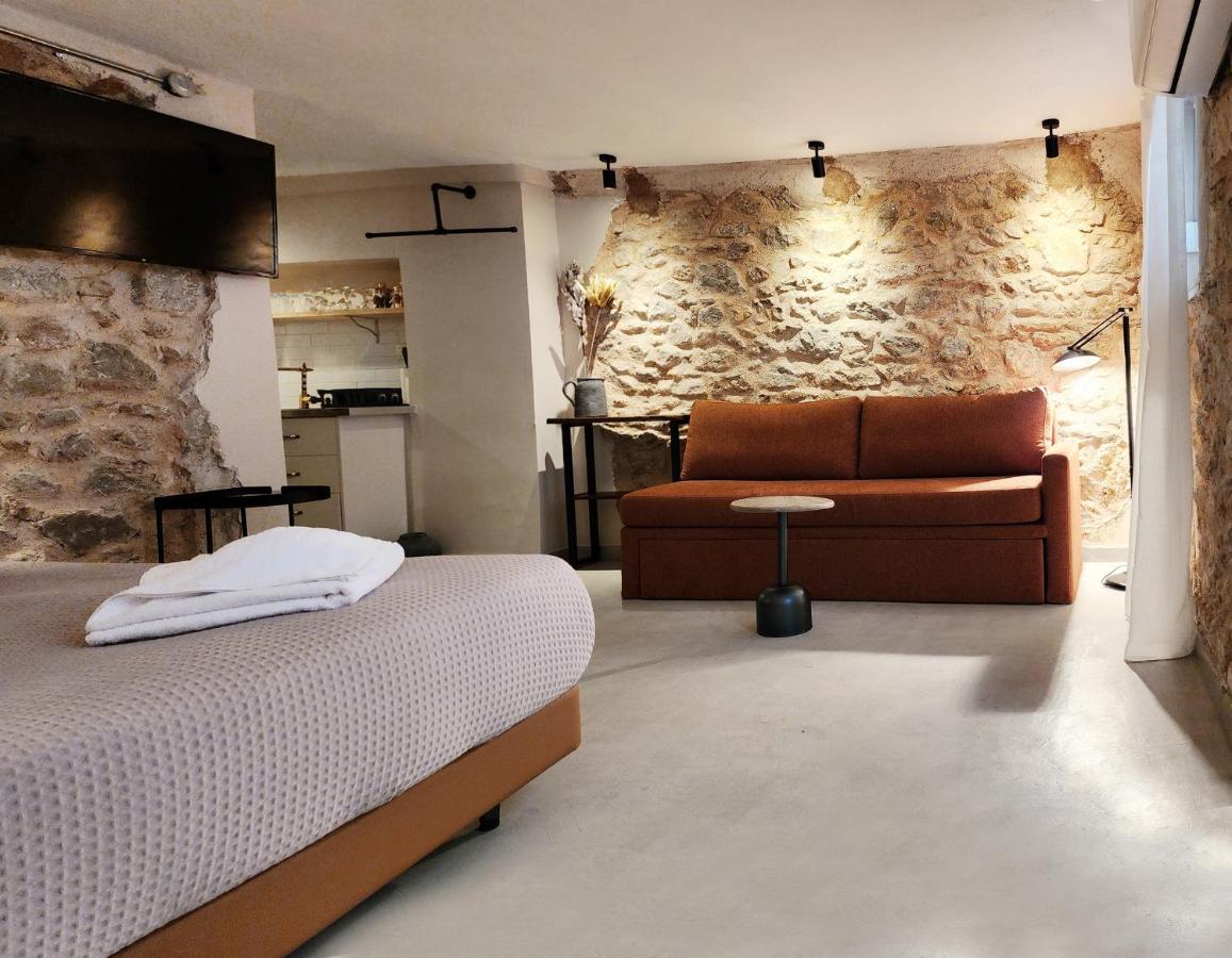 Emerald House Rooftop & Stylish Apartments In Central Athens - 5