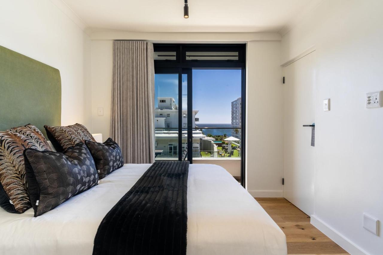 Diamond Views - Luxury Sea Point Apt with views - 2