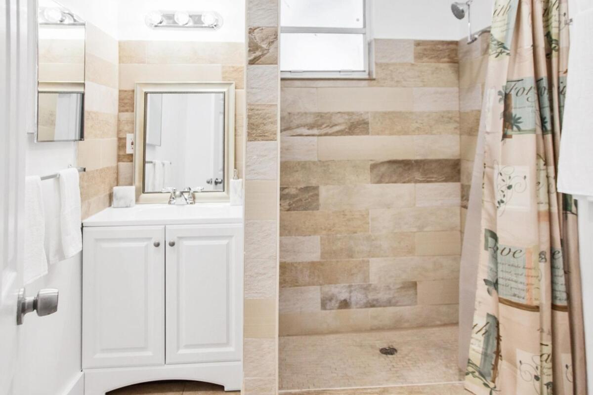 Miami Designer Apartment Unit 3 - 3