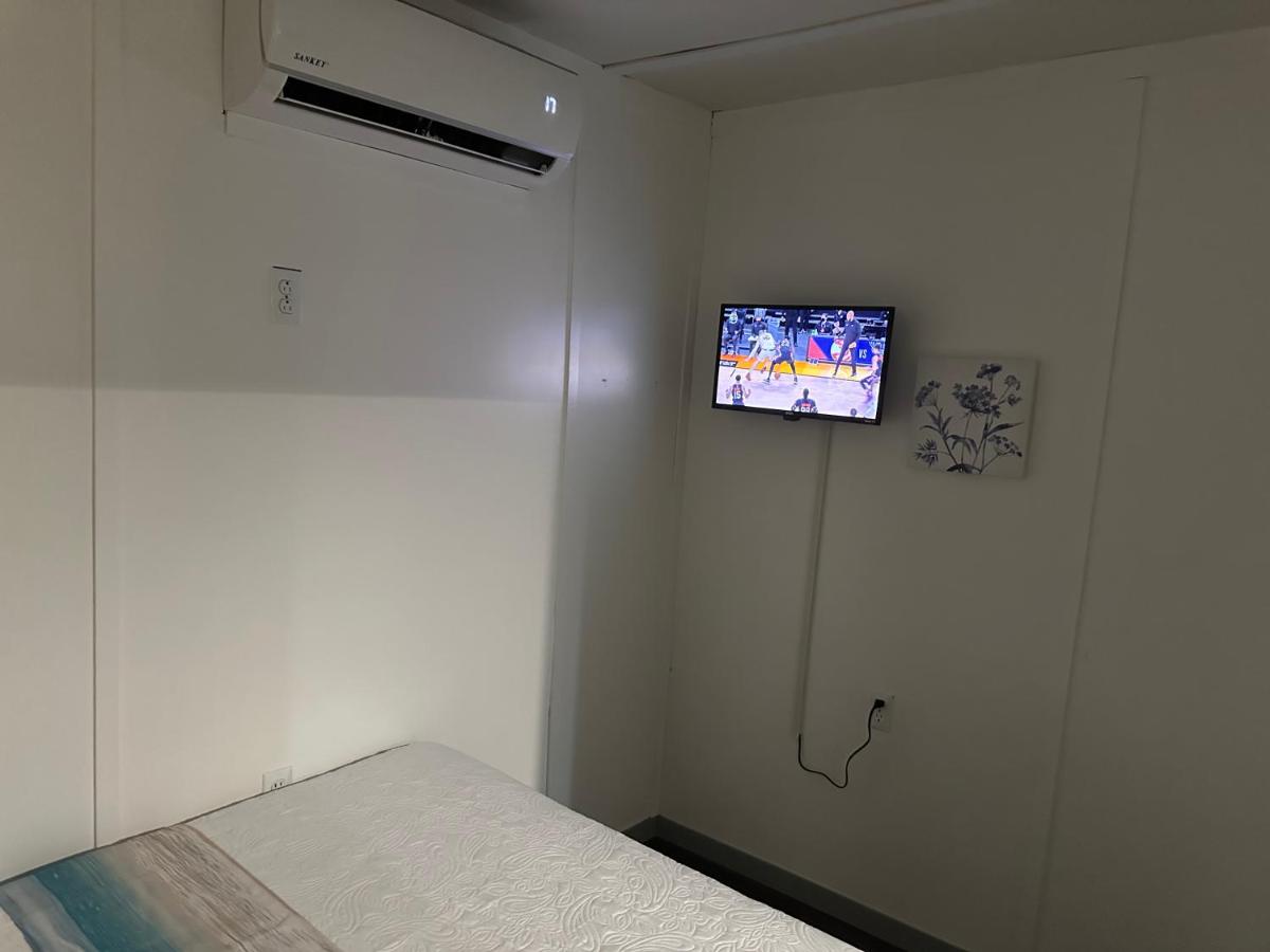 Tiny wooden home - 3