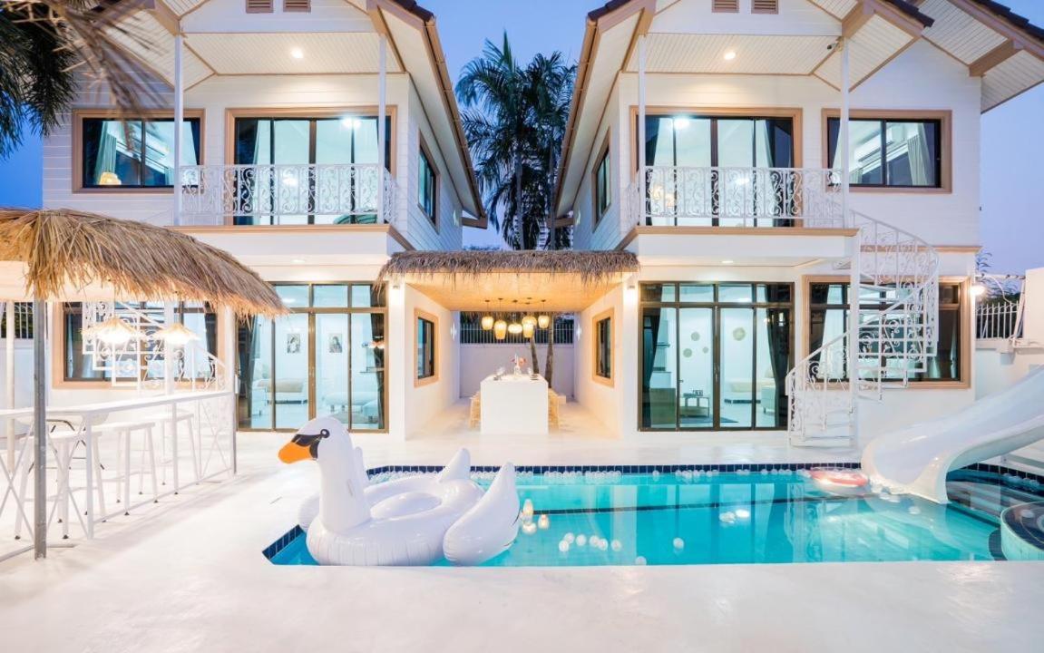 Villa Bali, Jomtien Luxe