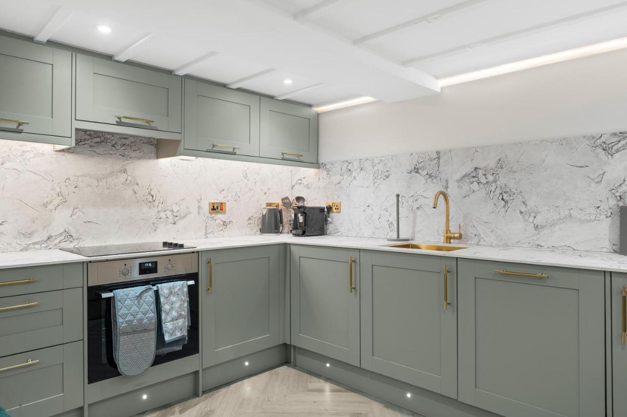 Large Luxury Abode in Central Bath - Games Room - 4
