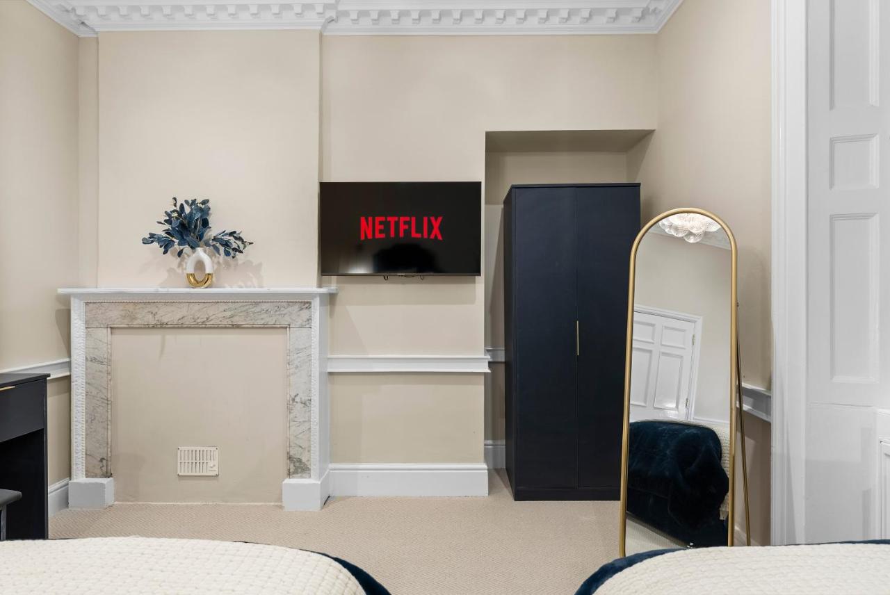 Large Luxury Abode in Central Bath - Games Room - 3