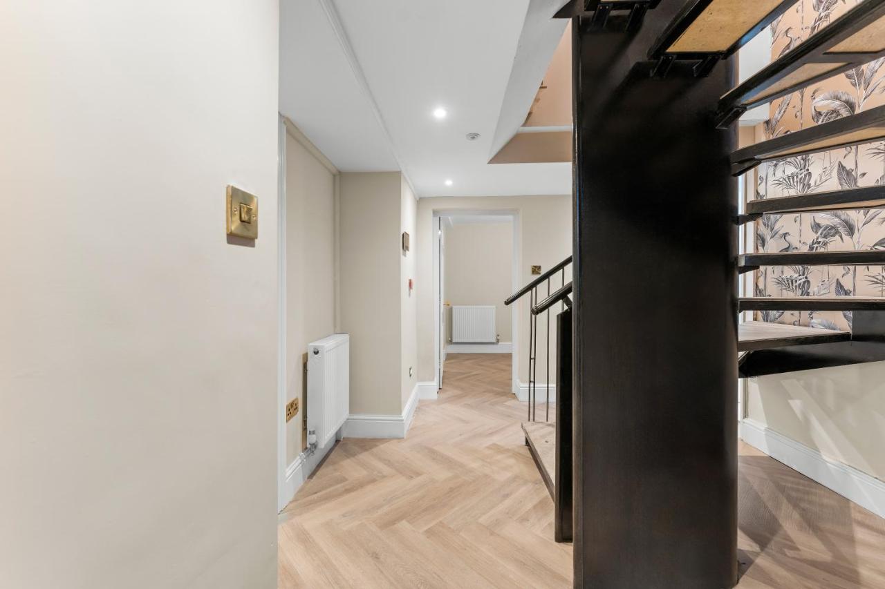 Large Luxury Abode in Central Bath - Games Room - 5