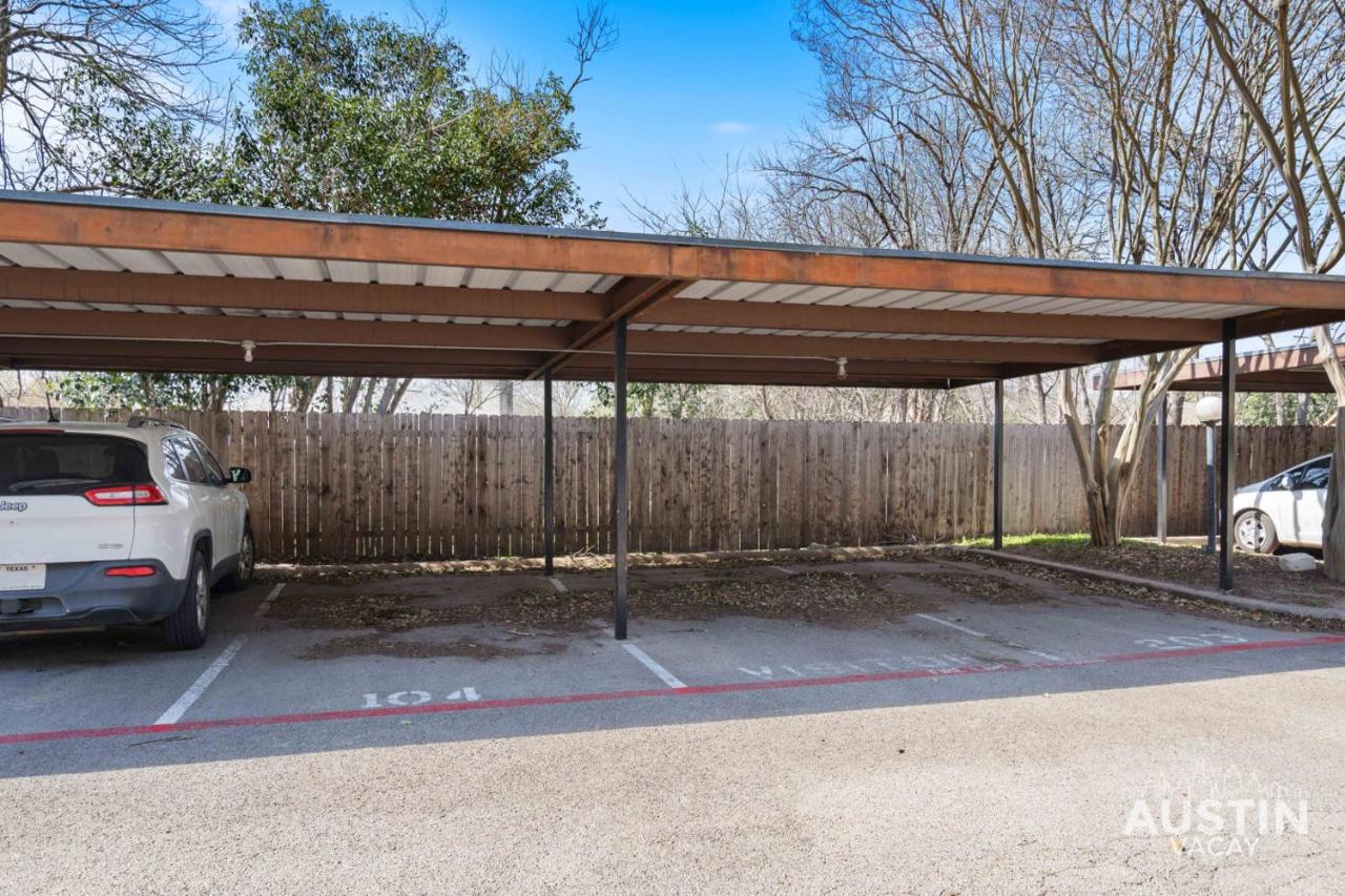 Near BBQ, Coffee More in Brentwood Pet-Friendly 2BR 1BA Condo By Austin Vacay - 2