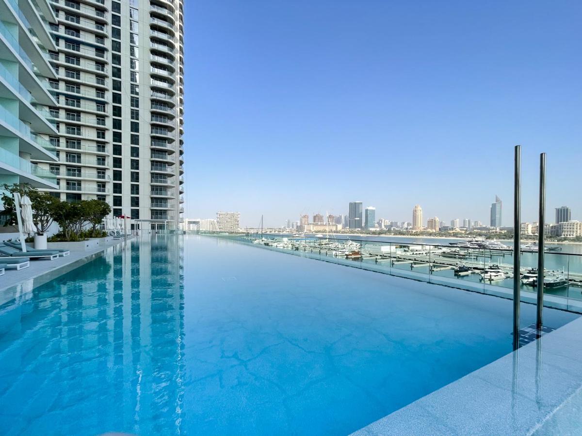 Breathtaking Elegance 1Bedroom in Emaar Beachfront - 4