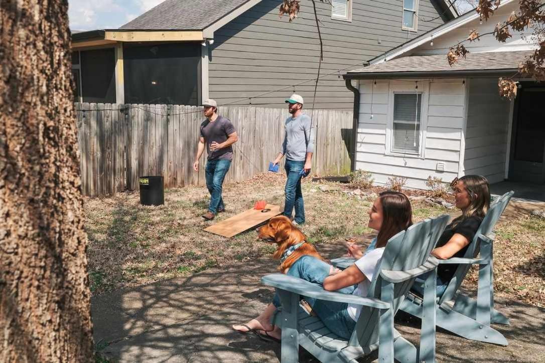 Historic Family Home *Walk to Bars & Restaurants* - 2