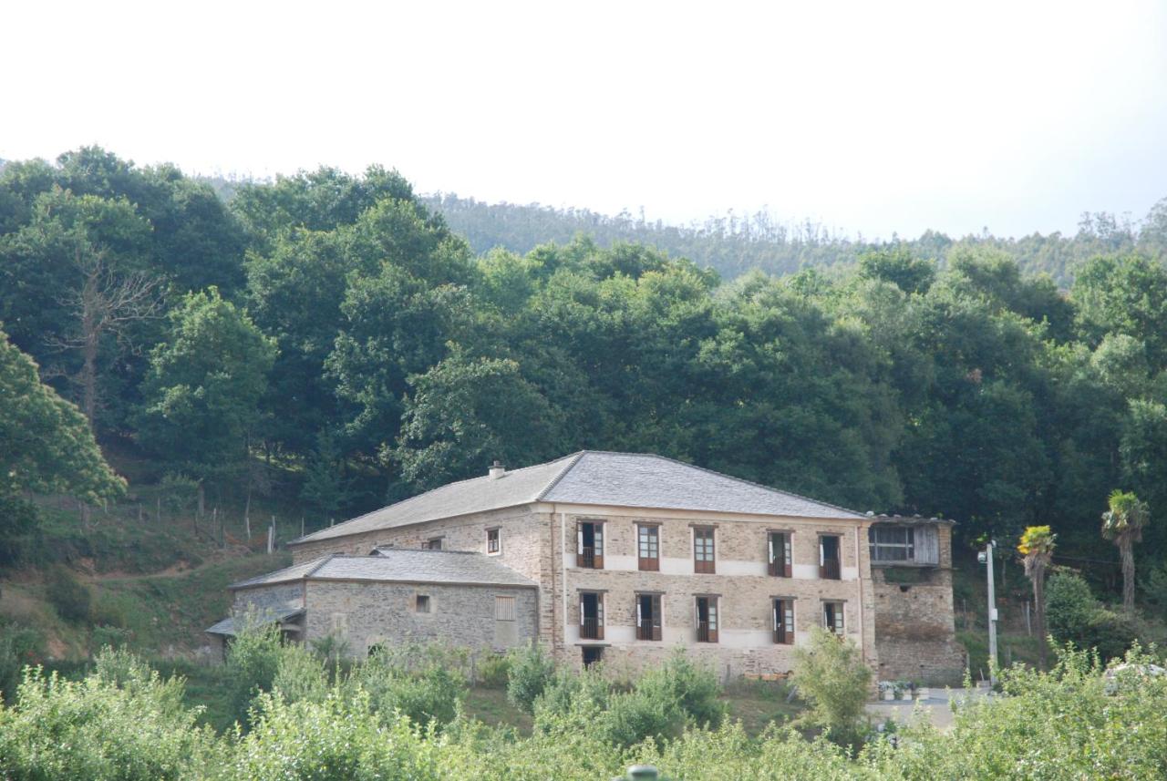 Casa rural La Casona de Amaido (España San Tirso de Abres ...